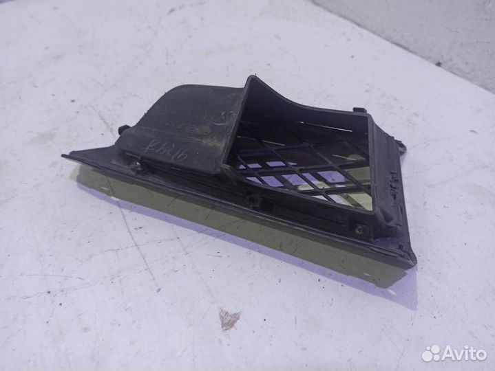 Решетка радиатора Субару