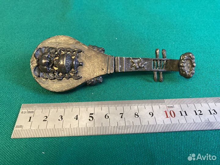 Замок навесной старинный