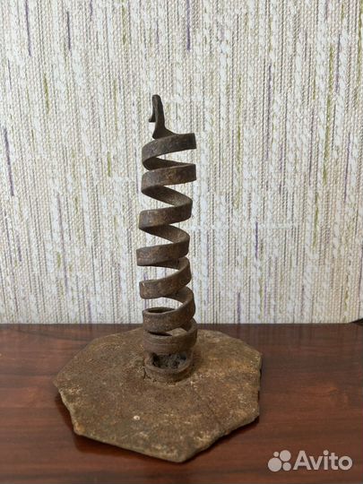 Светец старинный