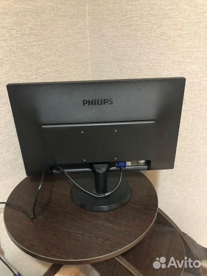 Монитор Philips