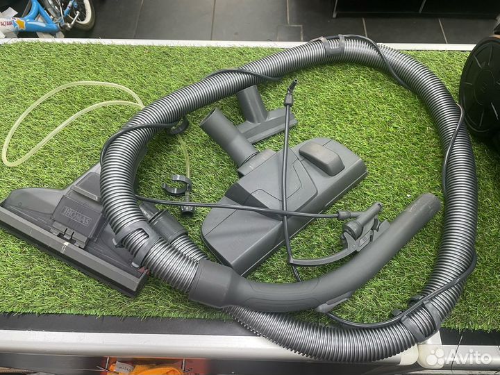 Моющий пылесос Thomas Nero aqua