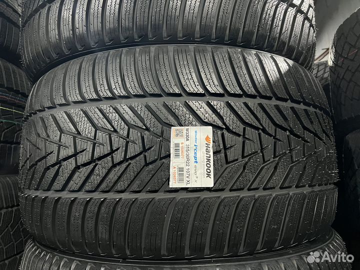 Hankook Winter I'Cept Evo 3 X W330A 315/30 R22 и 285/35 R22 105V