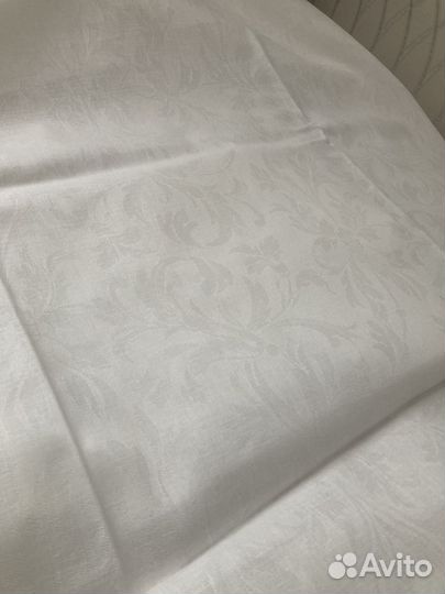 Скатерть лен белая 2х2 м