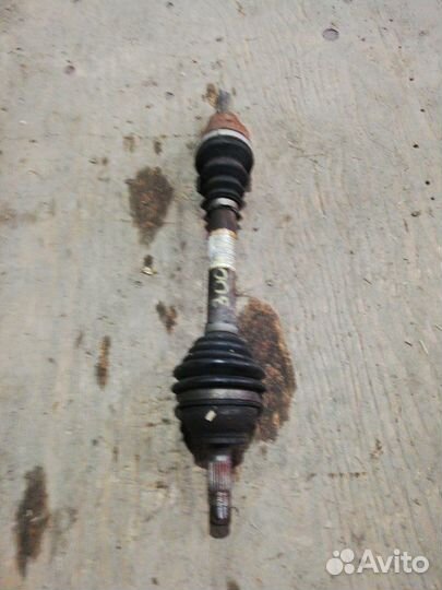 Привод передний левый Peugeot 3008 EP6DT 2010