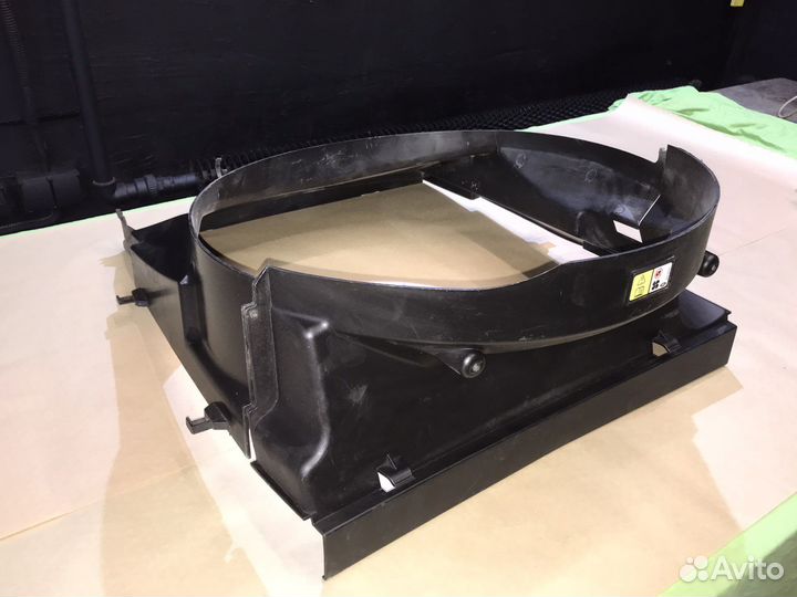 Диффузор вентилятора с вентилятором