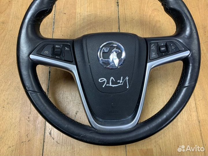 Руль Opel Insignia