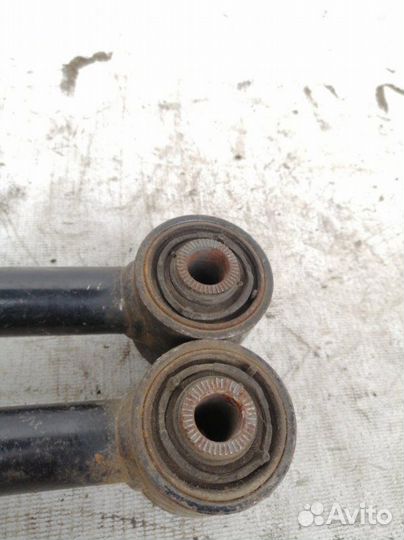 Комплект задних тяг верхних задний Lexus Gs450H