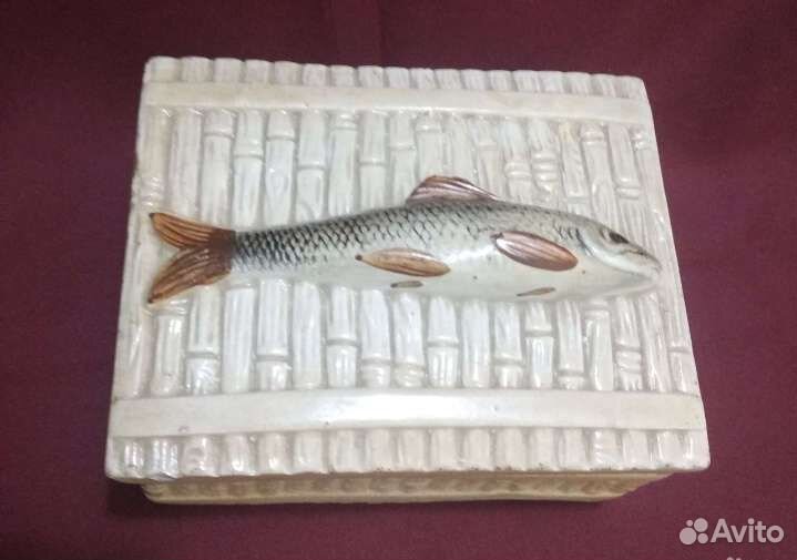 Шкатулка, масленка, Рыба на бамбуке М.С. Кузнецов