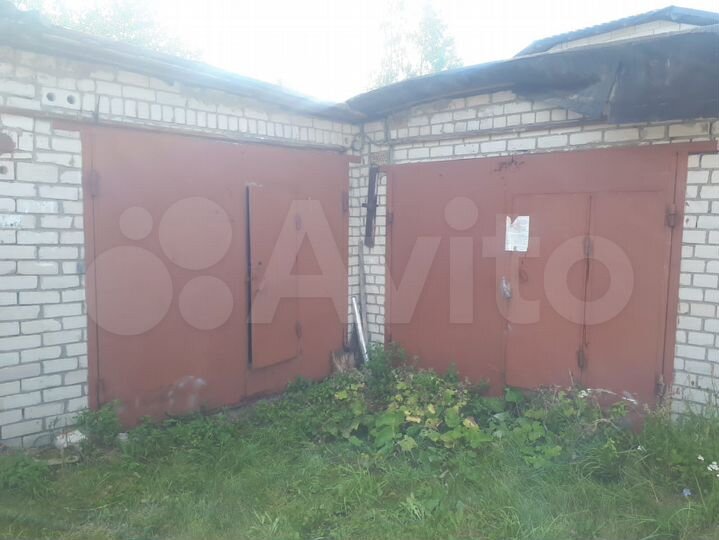 Гараж, > 30 м²