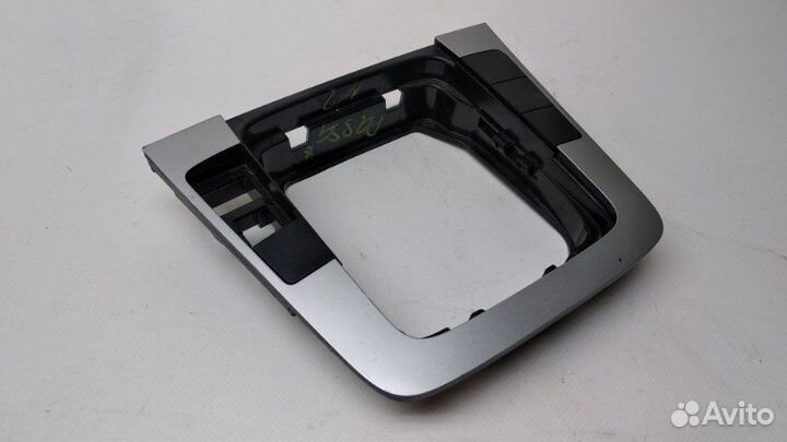 Накладка кулисы Volkswagen Passat Cc 2.0 2009