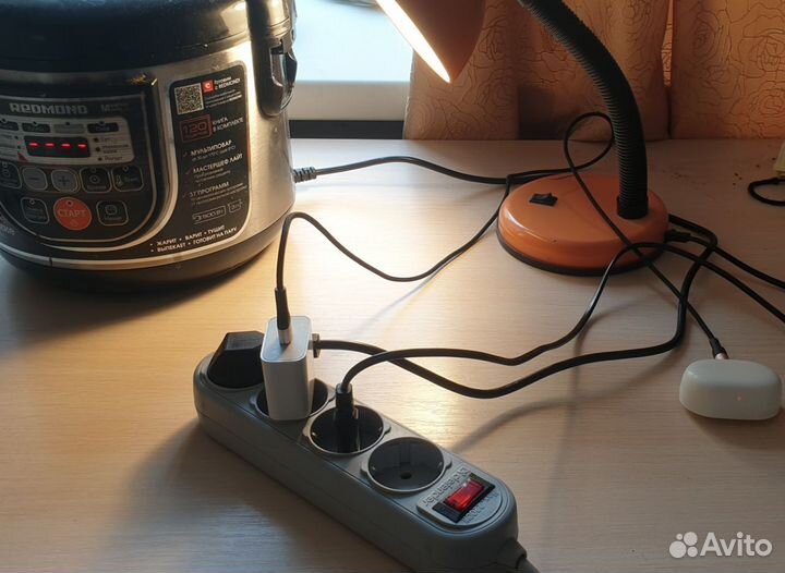 Удлинитель / Сетевой фильтр 4 розетки 1,5 м