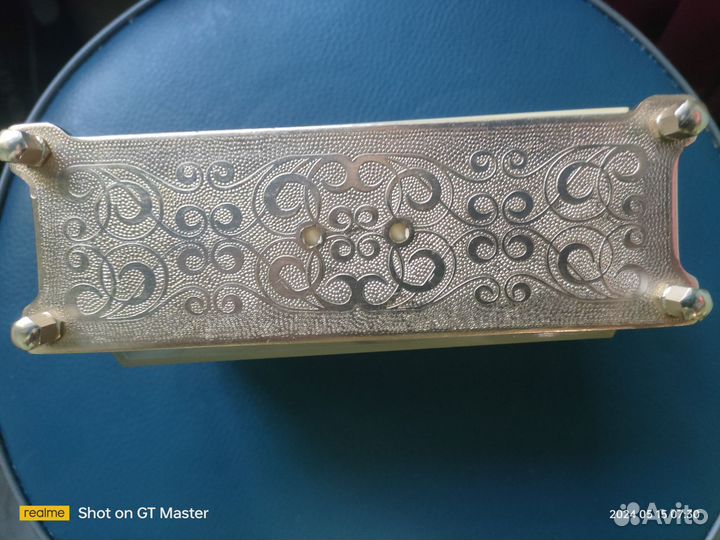 Часы будильник 