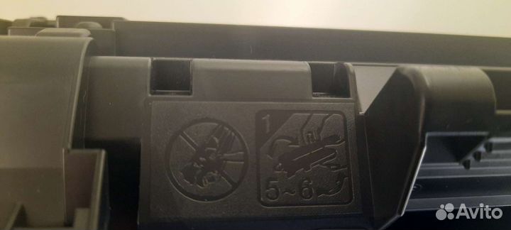 Картридж Canon 737 (original)