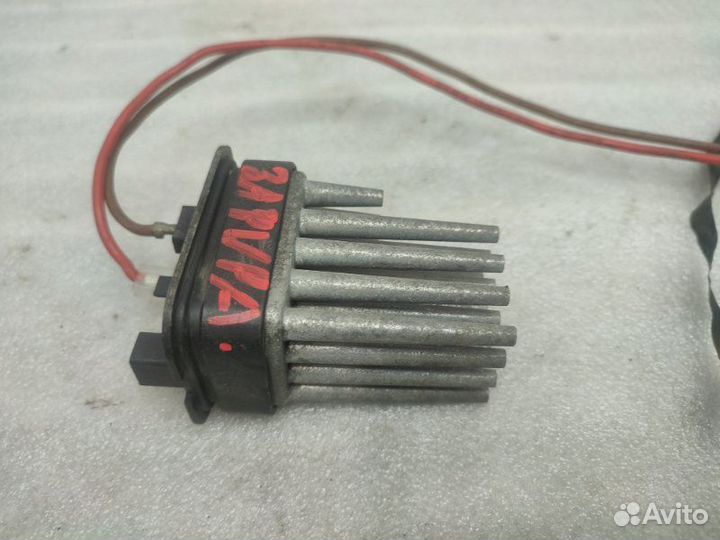 Резистор отопителя Opel Zafira B 2006