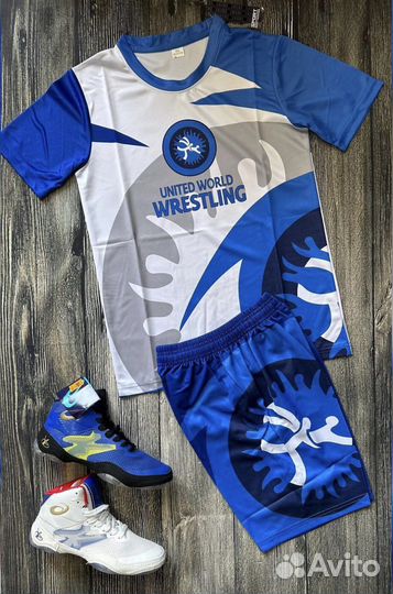 Форма 2В1 united world wrestling