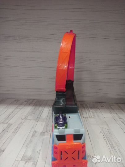 Hot Wheels петля(катапульта)