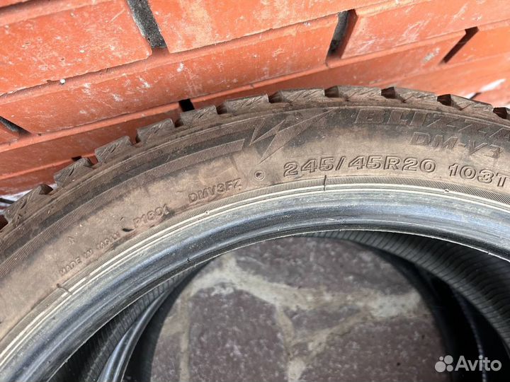 Bridgestone Blizzak DM-V3 245/45 R20 и 275/40 R20