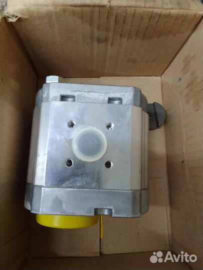 Насос гидравлический still RX20 -15