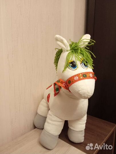 Игрушка лошадь