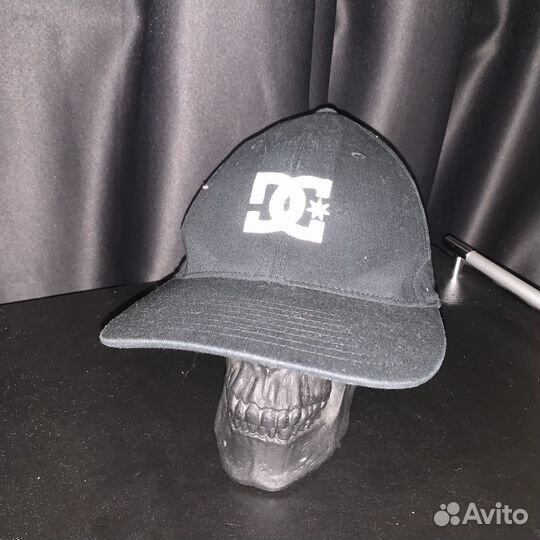 Dc shoes бейсболка