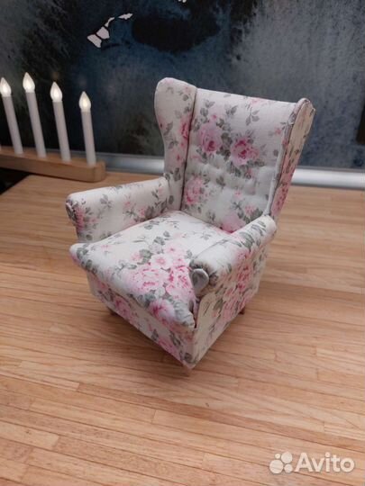 Кресло ручной работы для кукол формата 1:6