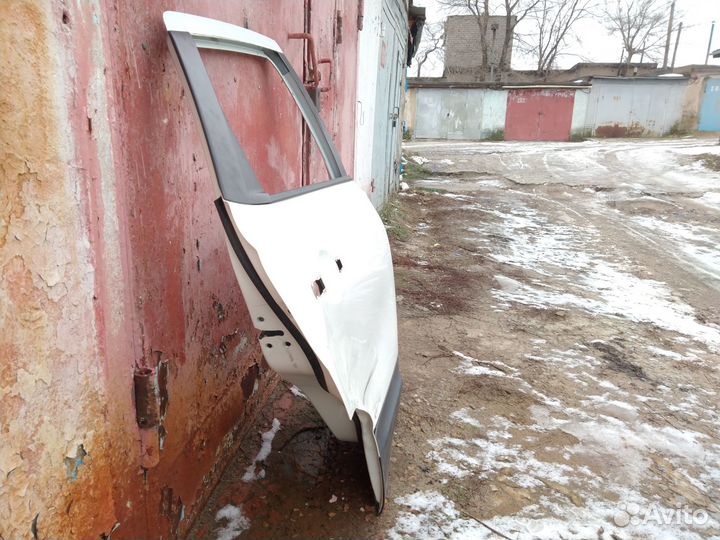 Дверь задняя правая Nissan qashqai j10