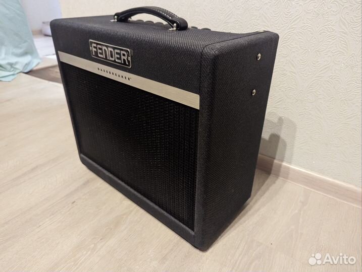 Ламповый комбоусилитель Fender bassbreaker 15