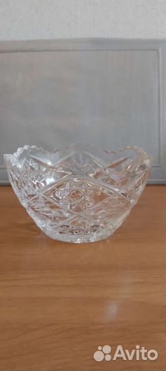 Хрустальная ваза
