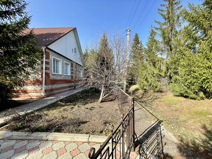 Дом 155 м² на участке 15 сот.