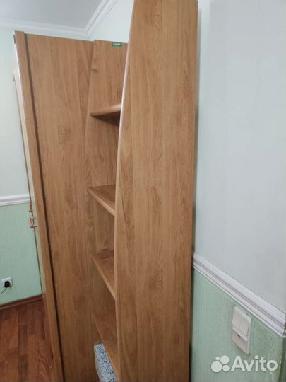 Книжные полки