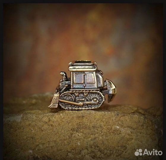 Бусина Темляк Брелок Бульдозер Экскаватор Трактор