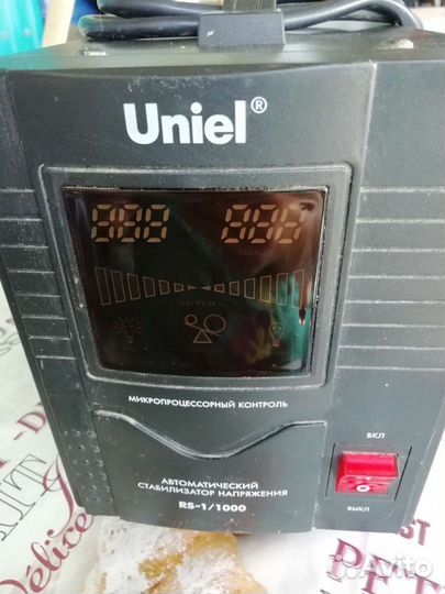 Автоматический стабилизатор напряжения Uniel RS-1