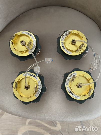 Светильник потолочный 4 штуки