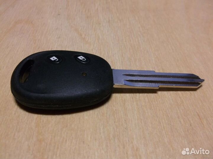 Chevrolet / GM remote key 2 buttons CE 0678