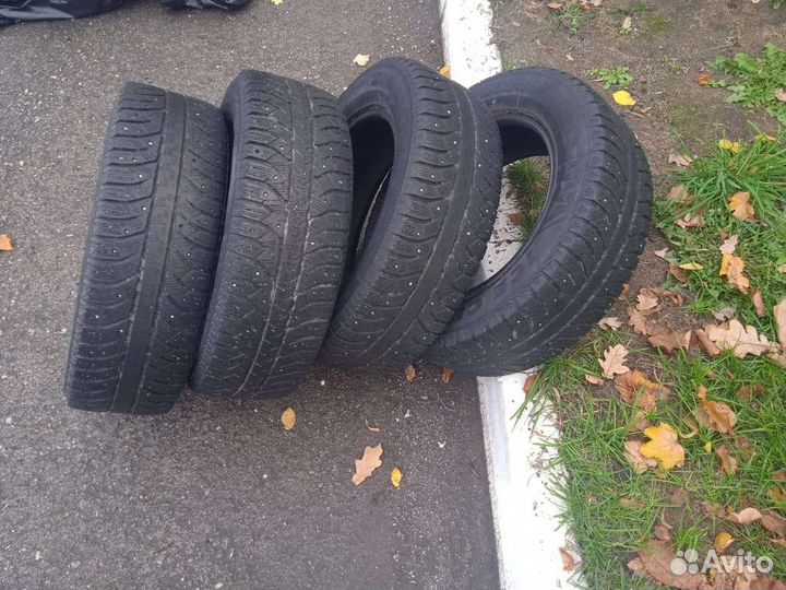 Bridgestone Ice Cruiser 7000 195/65 R15