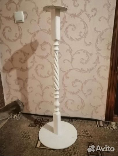 Подставка для цветов деревянная