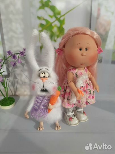 Зайка удивляшка вязаная