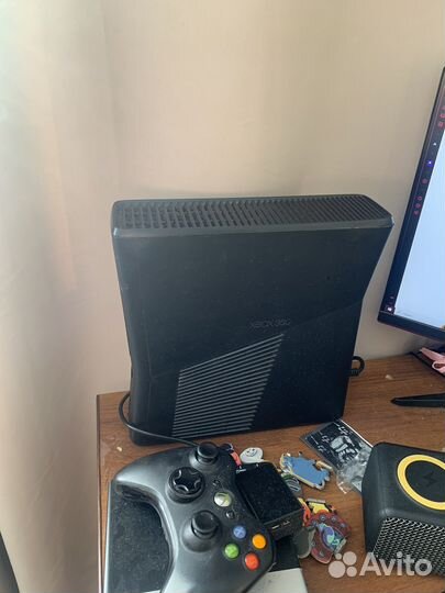 Xbox 360 s (не прошитый)