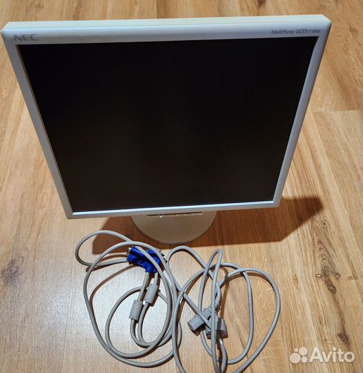 Монитор NEC MultiSync LCD1770NX 17 дюймов
