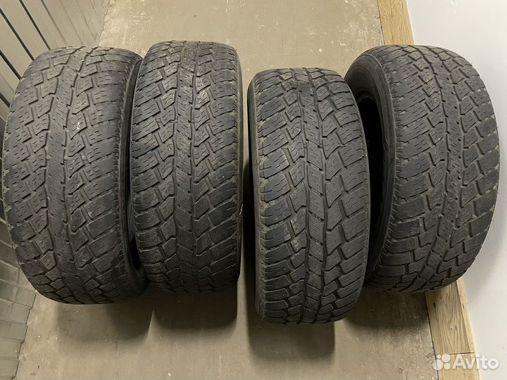 Roadstone Radial A/T(4x4) 285/60 R18