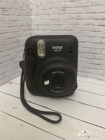 Фотоаппарат instax mini 11 black