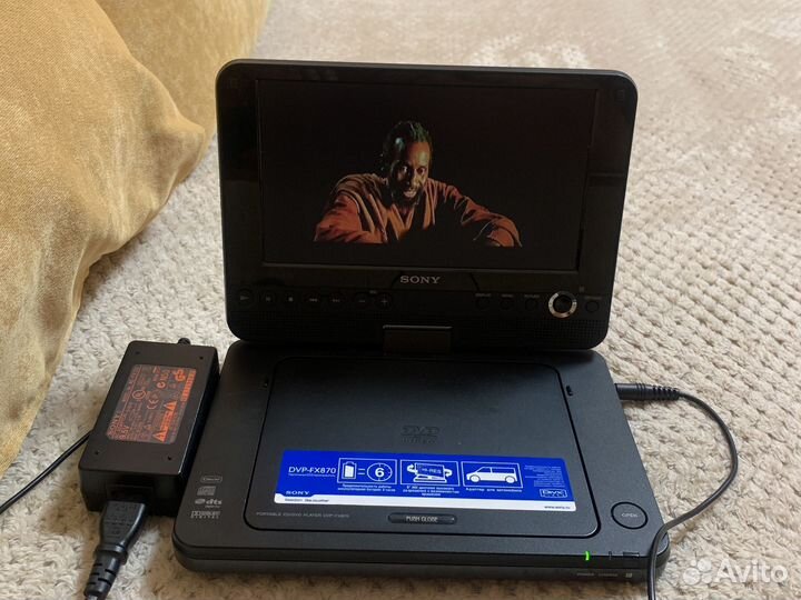 Портативный видеопроигрыватель sony