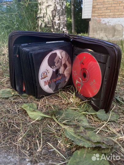 Чехол Buro с CD дисками