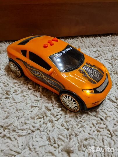 Машинка игрушка