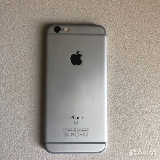 iPhone 6S, 64 ГБ