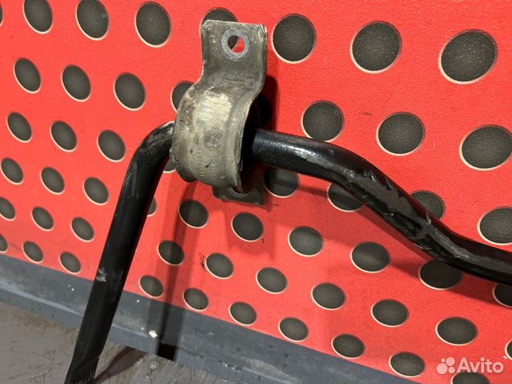 Стабилизатор подвески (поперечной устойчивости)