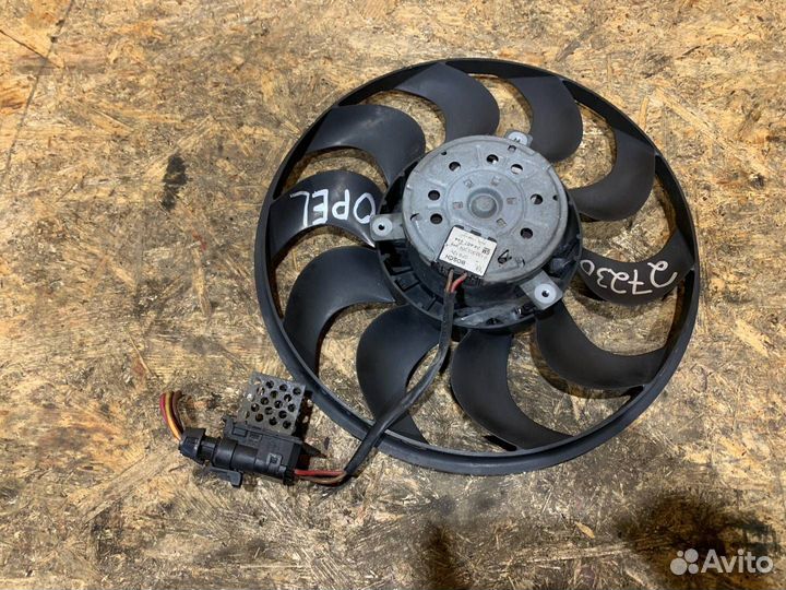 Вентилятор охлаждения Opel Astra H 2006 0130303304