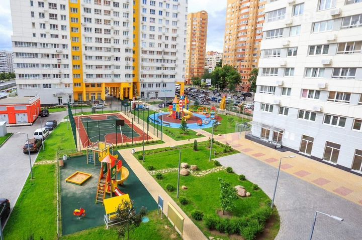 2-к. квартира, 52 м², 21/23 эт.