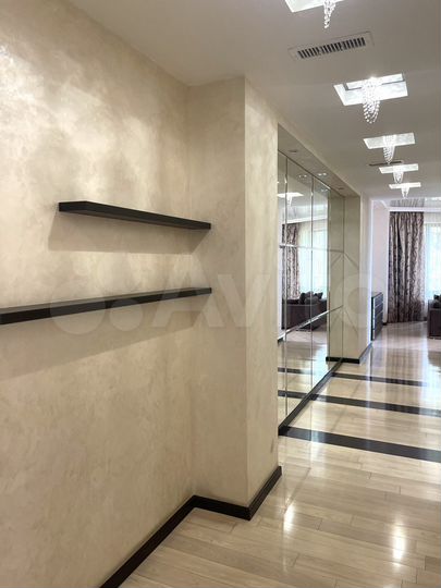 3-к. квартира, 124 м², 2/10 эт.