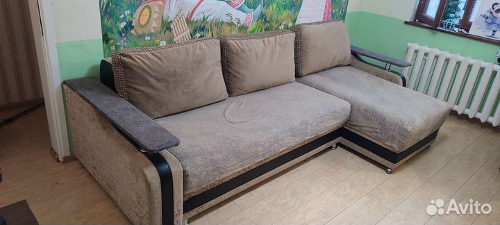 Угловой диван